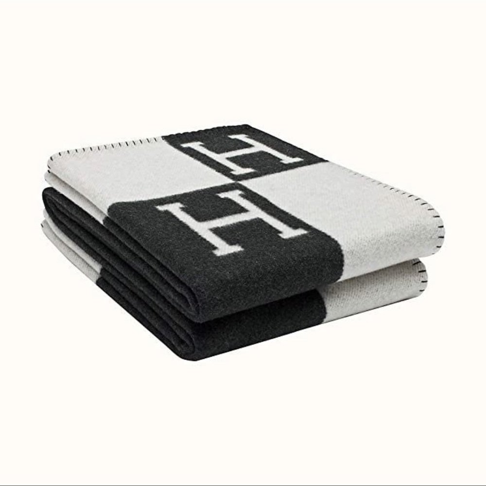 H BLANKET